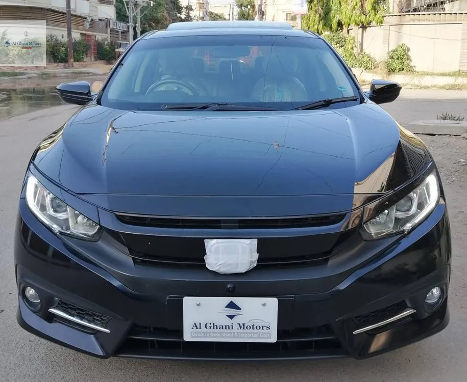 Honda Civic 2018 for Sale in Karachi Image-1