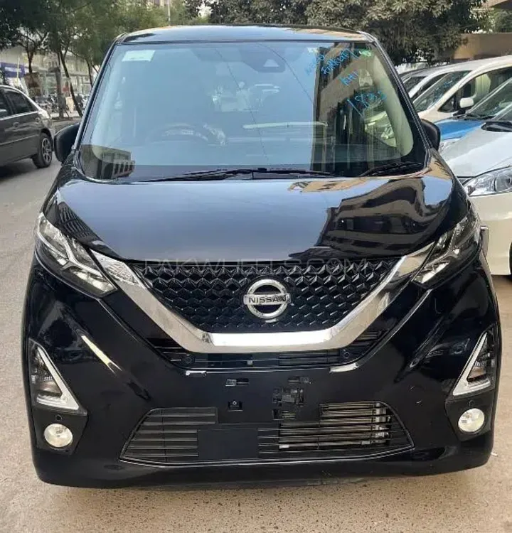 Nissan Dayz Highway Star 2019 for Sale in Larkana Image-1
