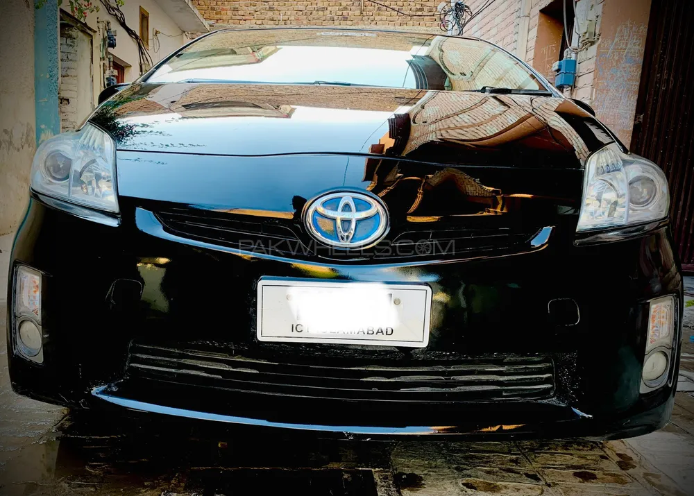 Toyota Prius 2010 for Sale in Peshawar Image-1