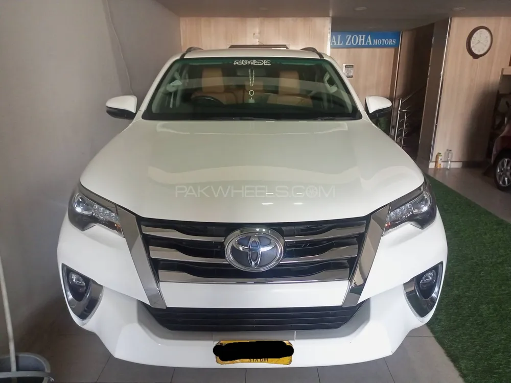 Toyota Fortuner 2021 for Sale in Karachi Image-1