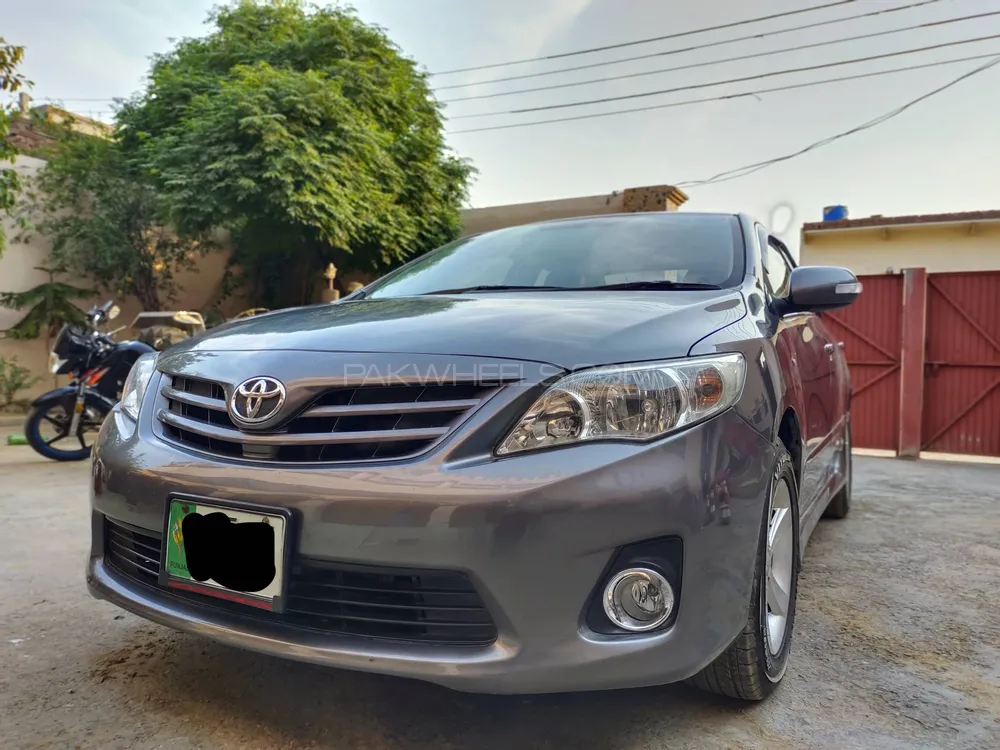 Toyota Corolla 2013 for Sale in Faisalabad Image-1