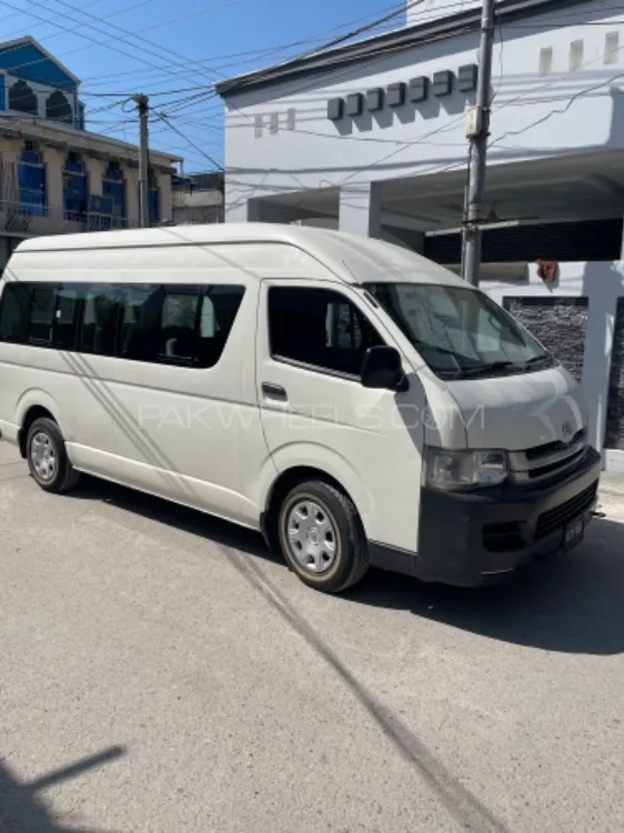 Toyota Hiace 2010 for Sale in Islamabad Image-1