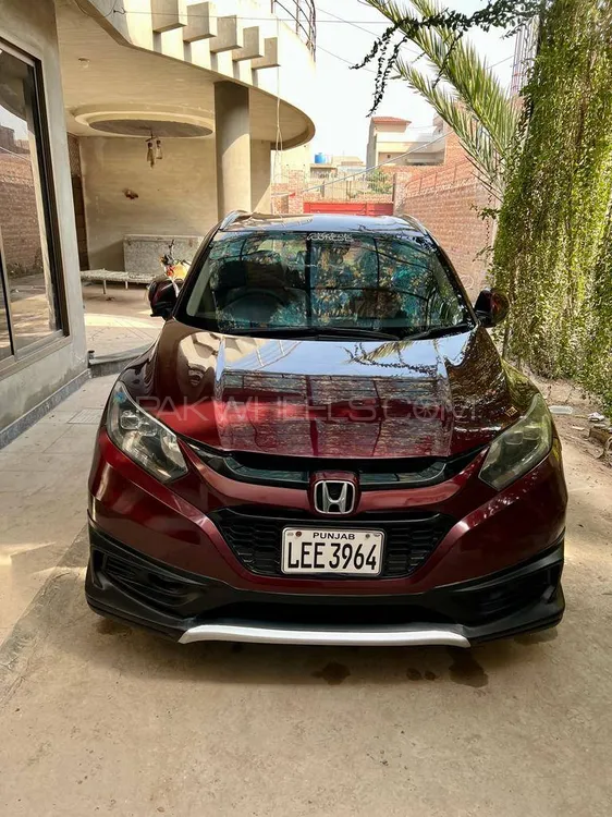 Honda Vezel 2015 for Sale in Faisalabad Image-1