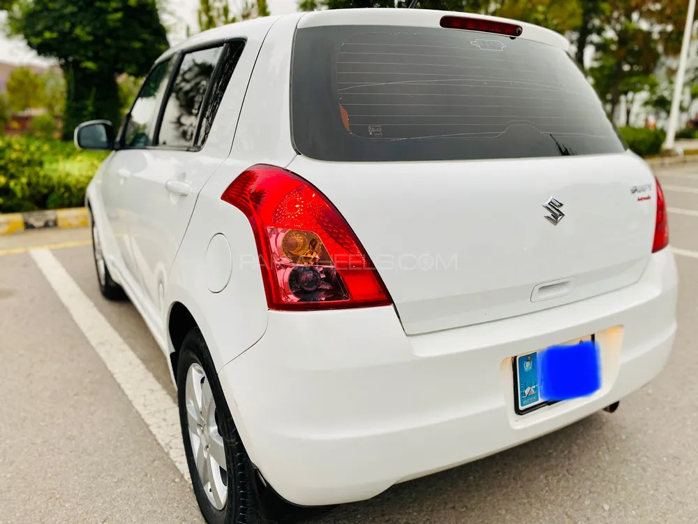 Suzuki Swift 2021 for Sale in Islamabad Image-1