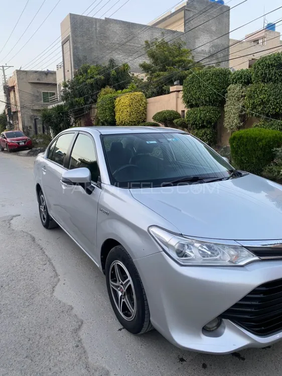 Toyota Corolla Axio 2015 for Sale in Lahore Image-1