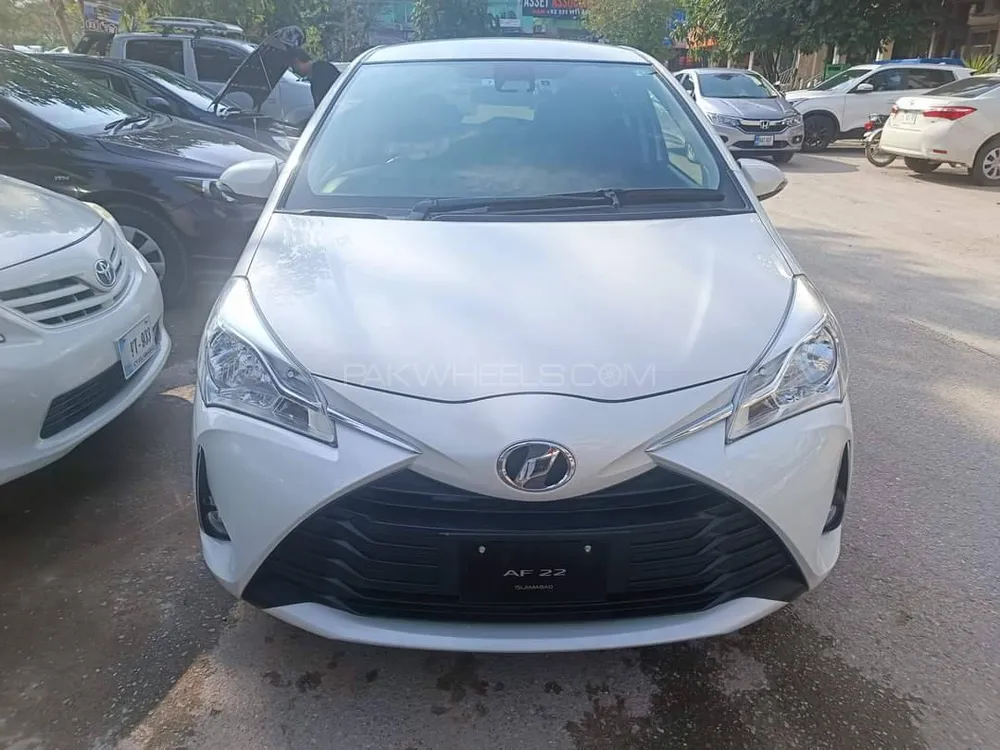 Toyota Vitz 2018 for Sale in Islamabad Image-1
