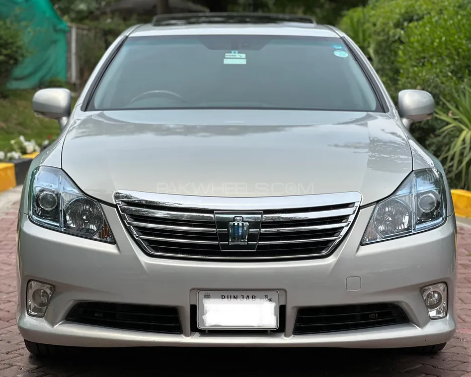 Toyota Crown 2012 for Sale in Islamabad Image-1