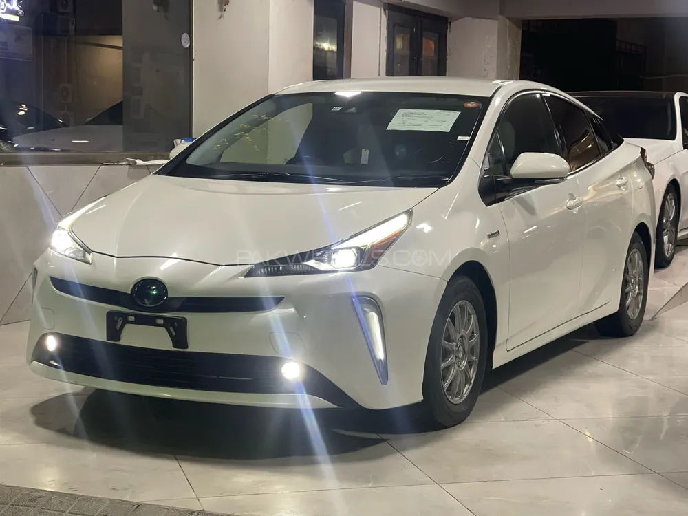 Toyota Prius 2019 for Sale in Islamabad Image-1