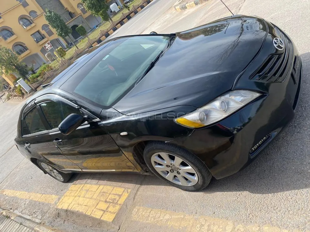 Toyota Camry 2004 for Sale in Islamabad Image-1