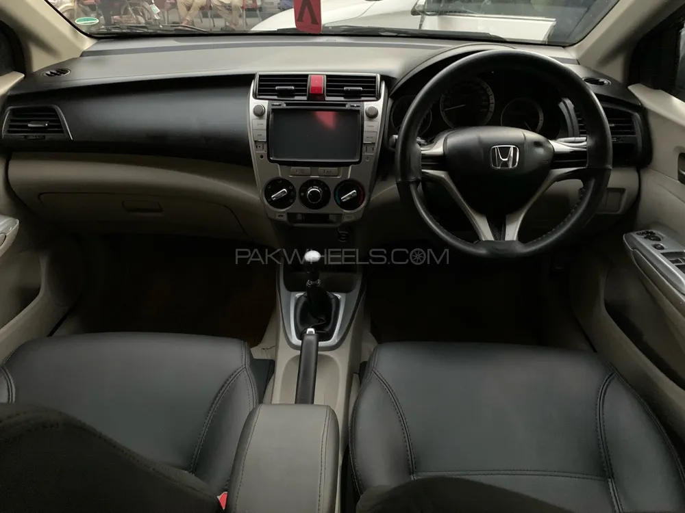 Honda City 2016 for Sale in Faisalabad Image-1