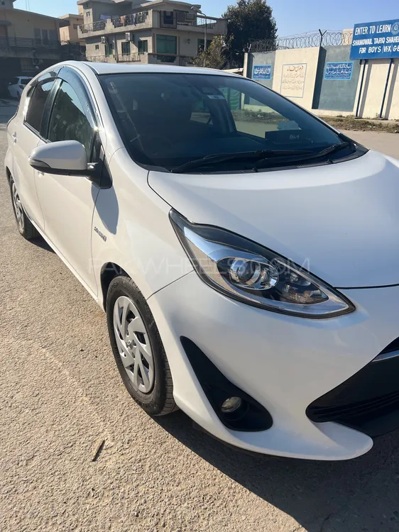 Toyota Aqua 2017 for Sale in Islamabad Image-1