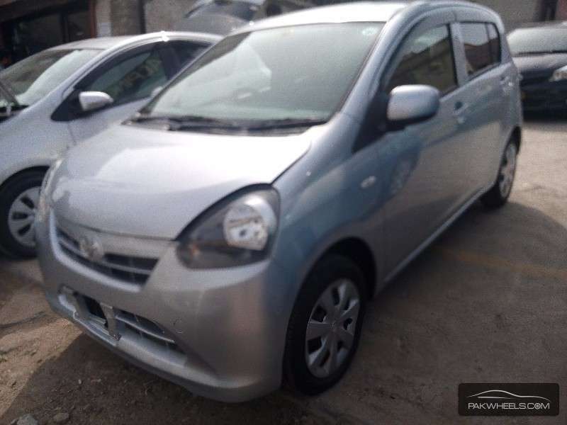 Toyota Pixis Epoch 2012 for Sale in Karachi Image-1