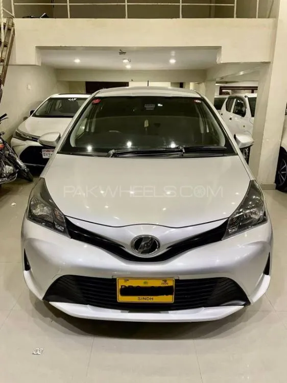Toyota Vitz 2016 for Sale in Hyderabad Image-1
