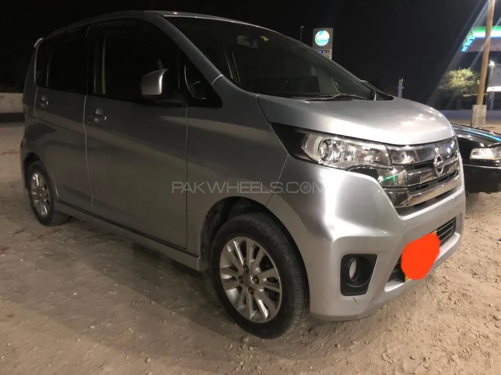 Nissan Dayz Highway Star 2014 for Sale in Hyderabad Image-1