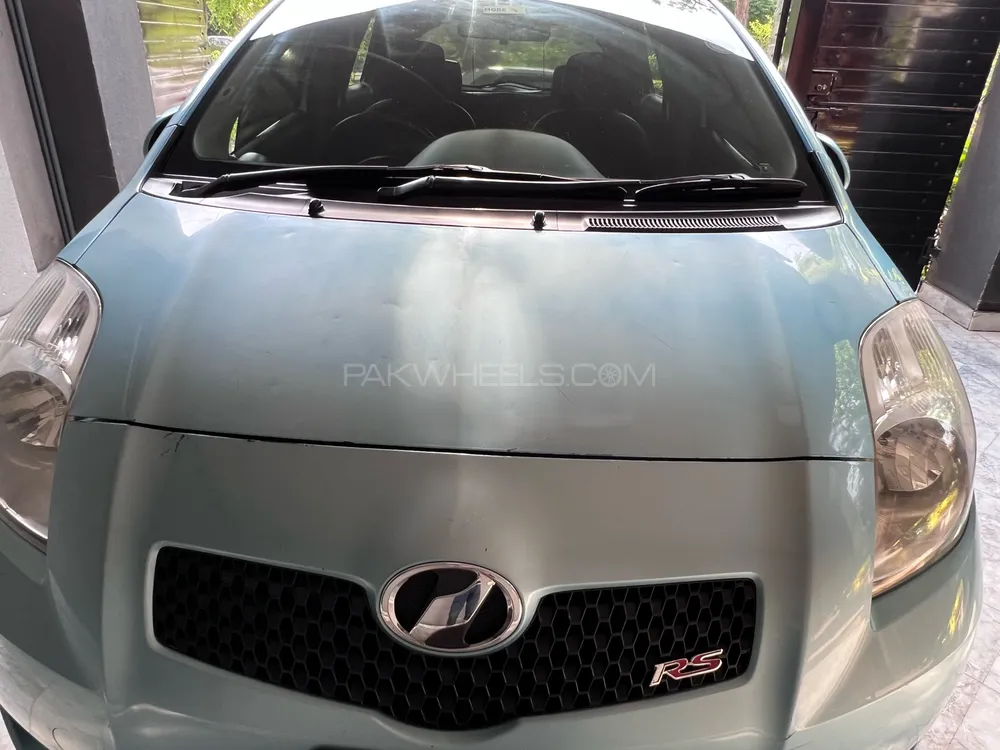Toyota Vitz 2005 for Sale in Lahore Image-1