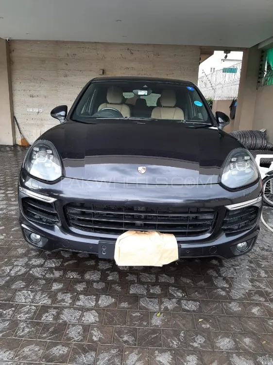 Porsche Cayenne 2016 for Sale in Lahore Image-1