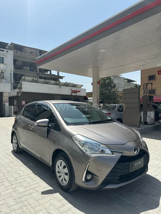 Toyota Vitz 2018 for Sale in Islamabad Image-1