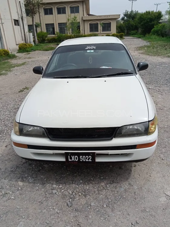 Toyota Corolla 2000 for Sale in Peshawar Image-1