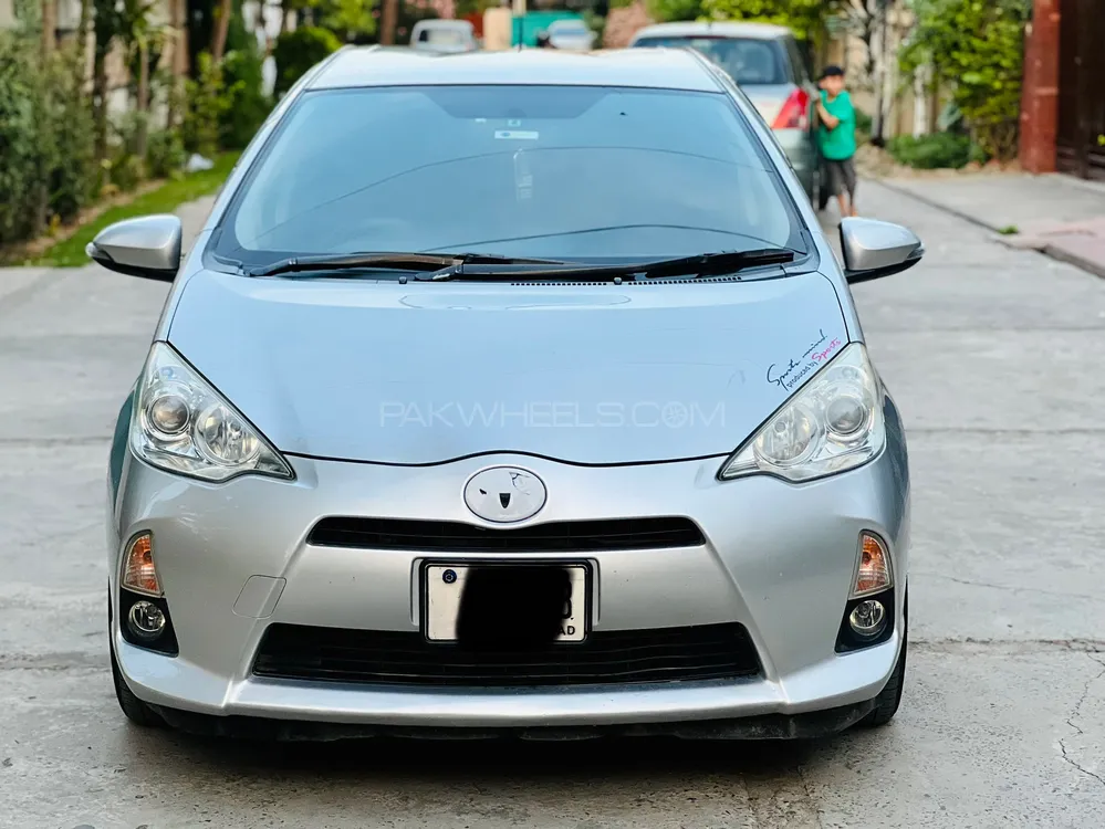 Toyota Aqua 2013 for Sale in Lahore Image-1