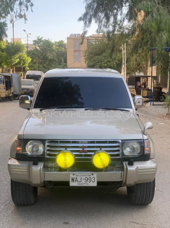 Mitsubishi Pajero 1990 for Sale in Karachi Image-1