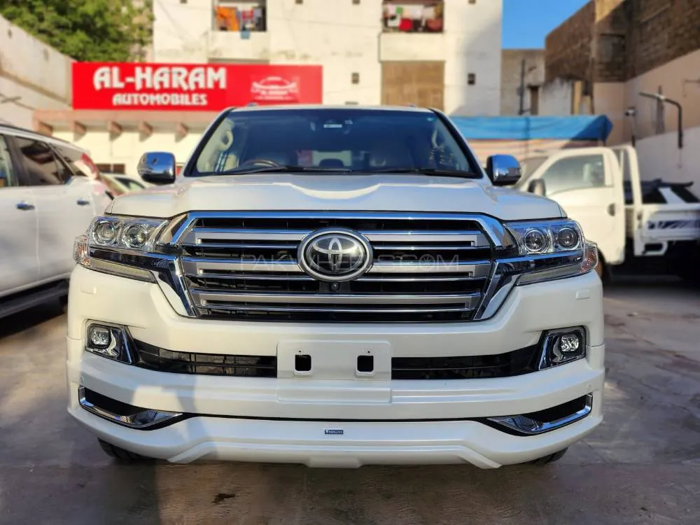 Toyota Land Cruiser 2017 for Sale in Karachi Image-1