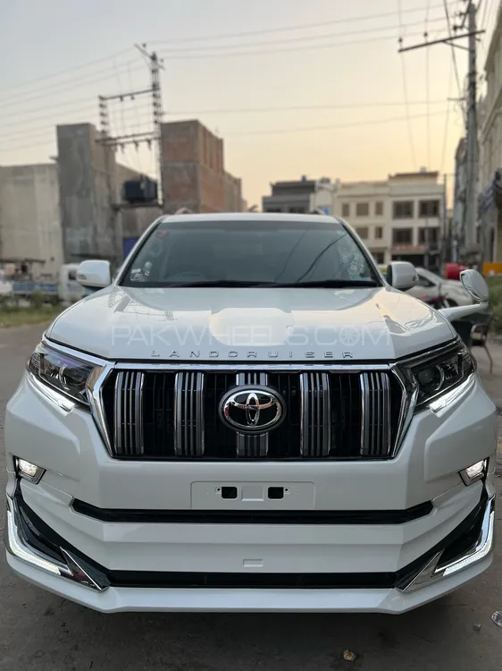 Toyota Prado 2016 for Sale in Islamabad Image-1