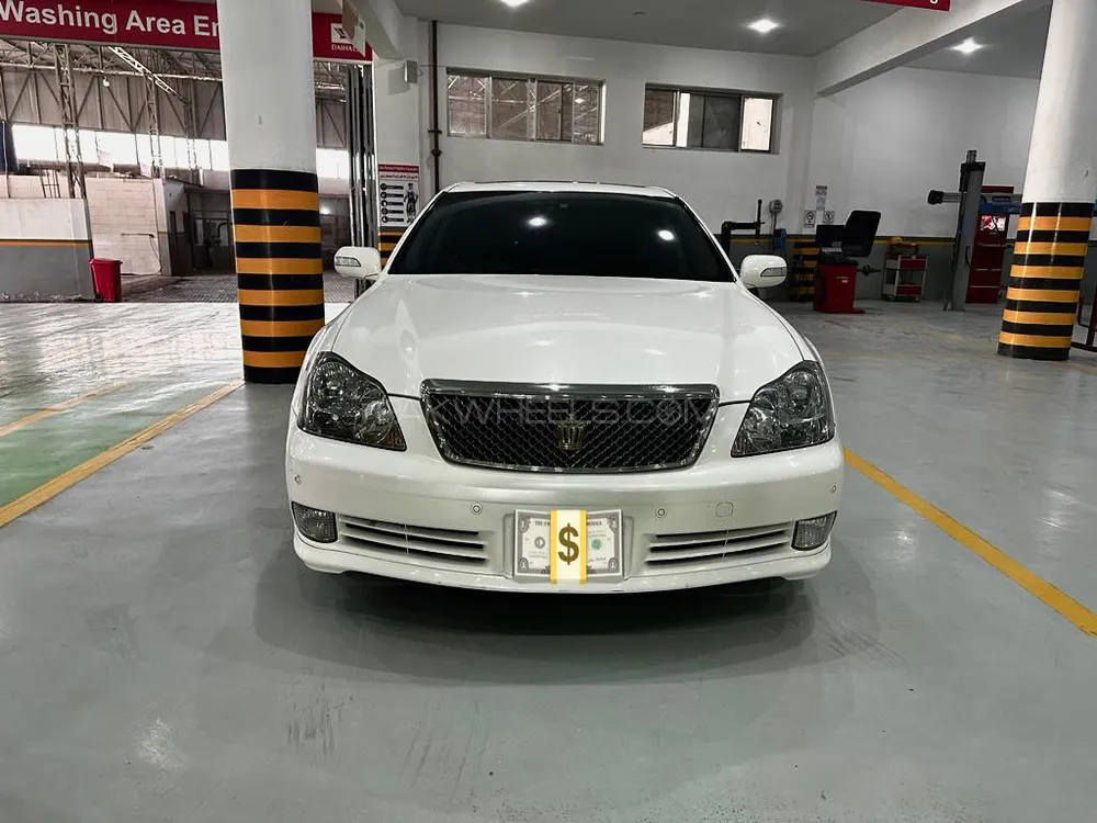 Toyota Crown 2004 for Sale in Karachi Image-1