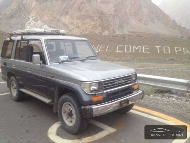 Toyota Prado 1992 for Sale in Gilgit Image-1