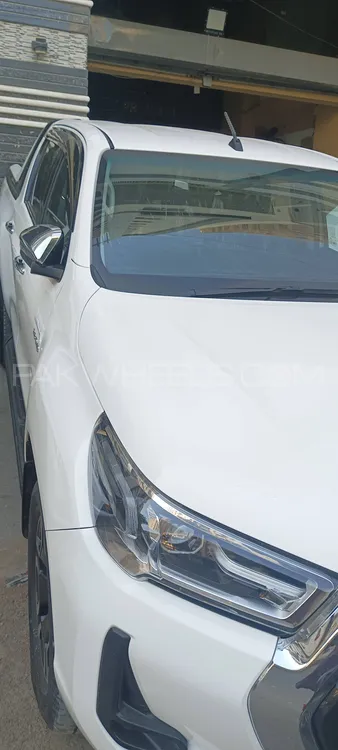 Toyota Hilux 2021 for Sale in Karachi Image-1