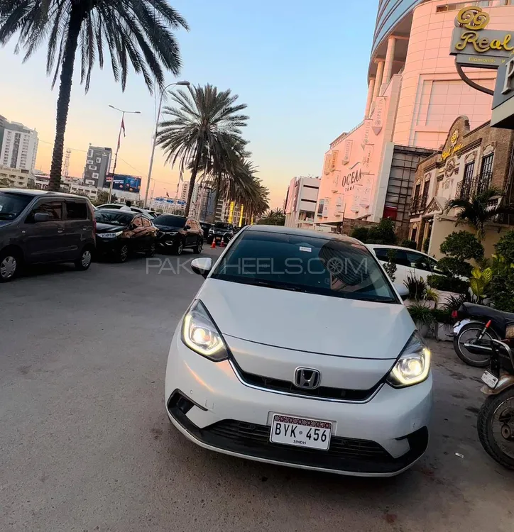 Honda Fit 2020 for Sale in Karachi Image-1