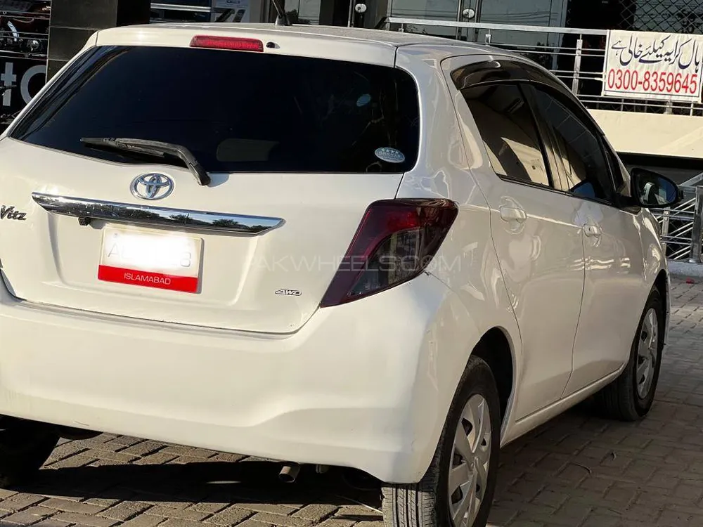 Toyota Vitz 2013 for Sale in Islamabad Image-1