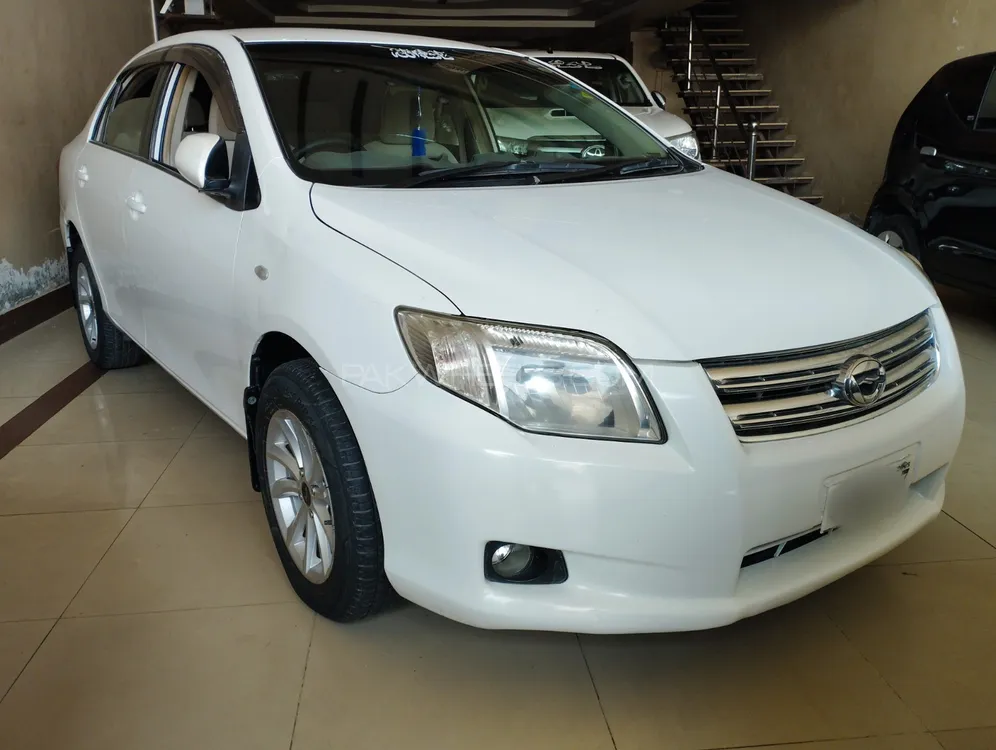 Toyota Corolla Axio 2007 for Sale in Multan Image-1