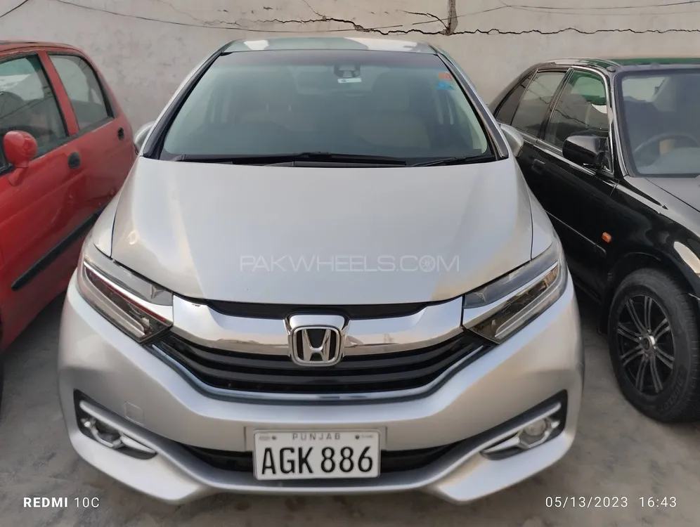 Honda Fit 2015 for Sale in Lahore Image-1