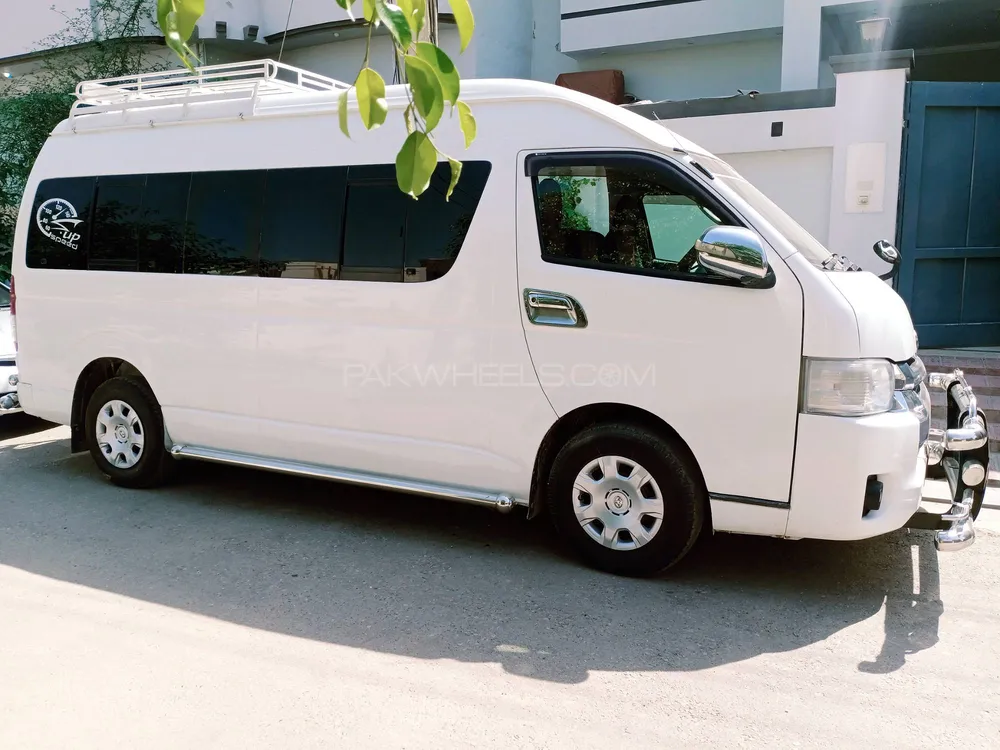 Toyota Hiace 2014 for Sale in Multan Image-1