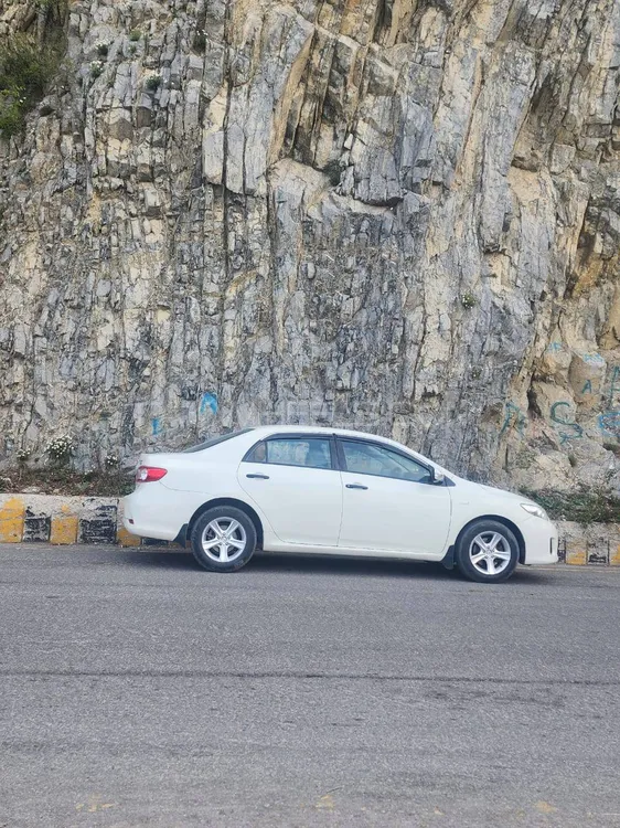 Toyota Corolla 2013 for Sale in Kohat Image-1