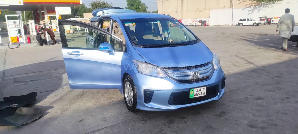 Honda Freed 2013 for Sale in Mardan Image-1