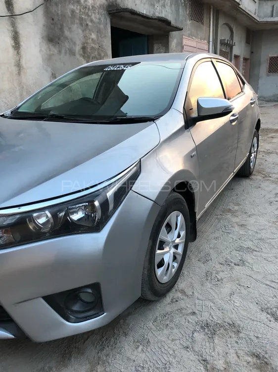 Toyota Corolla 2015 for Sale in Mandi bahauddin Image-1