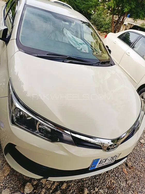 Toyota Corolla 2018 for Sale in Islamabad Image-1