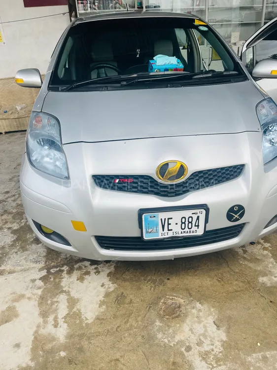 Toyota Vitz 2010 for Sale in Kohat Image-1