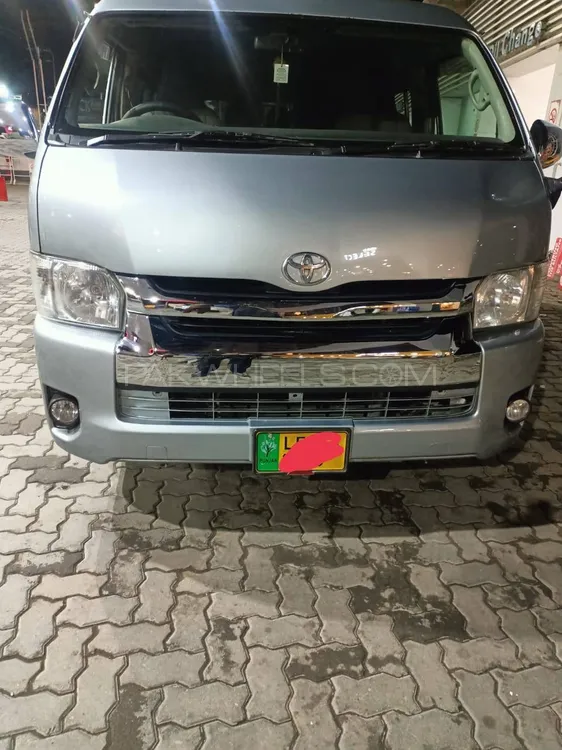 Toyota Hiace 2010 for Sale in Lahore Image-1