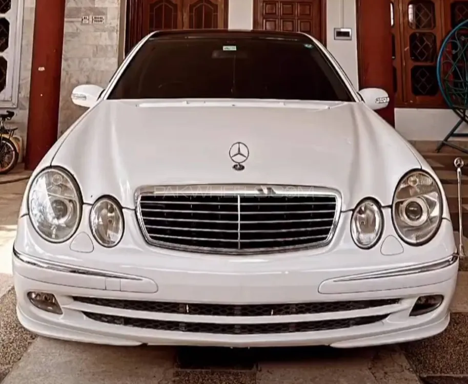 Mercedes Benz E Class 2002 for Sale in Lahore Image-1