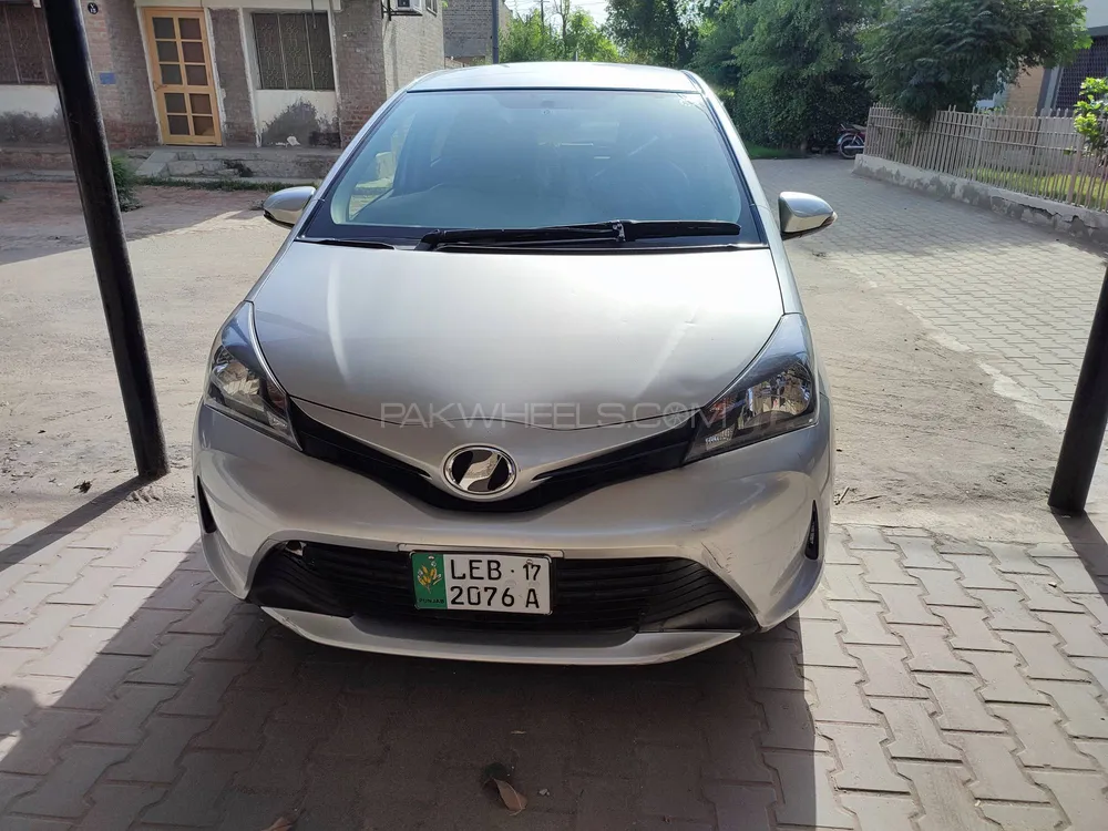 Toyota Vitz 2014 for Sale in Multan Image-1