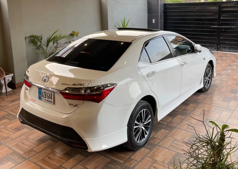 Toyota Corolla 2021 for Sale in Sargodha Image-1