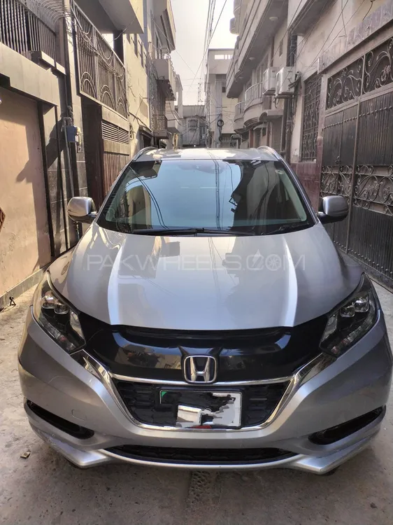 Honda Vezel 2016 for Sale in Gujranwala Image-1