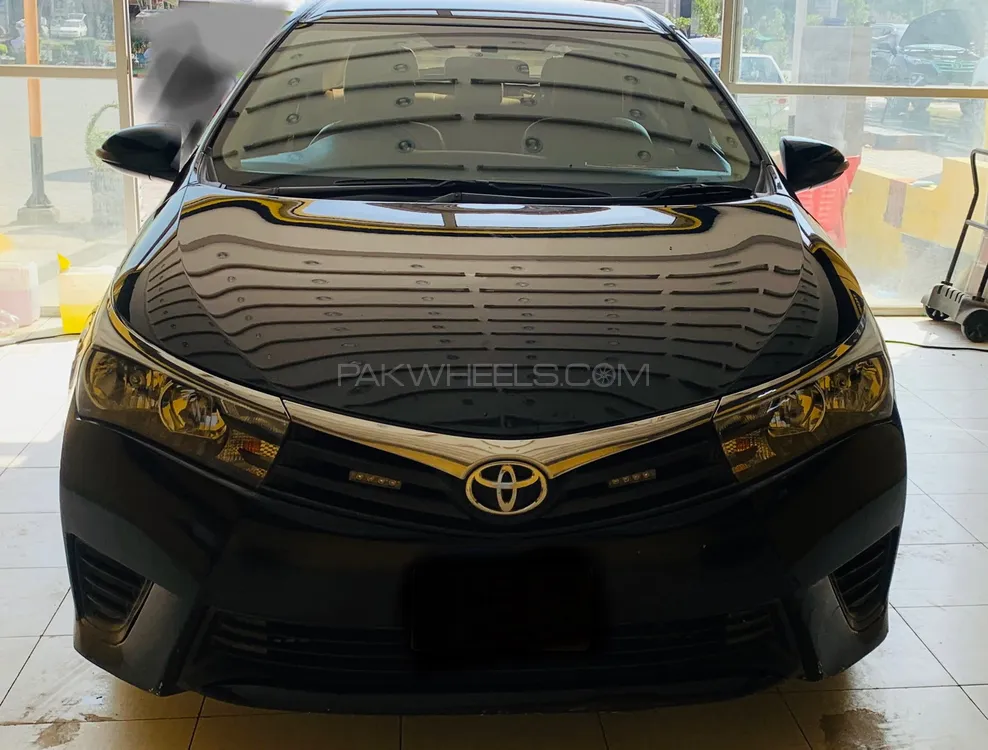 Toyota Corolla 2015 for Sale in Gujrat Image-1