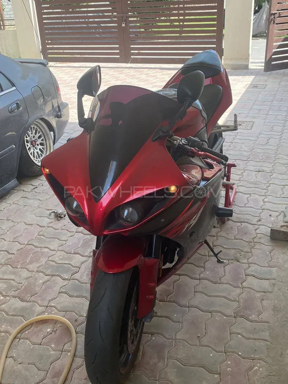 Yamaha YZF-R1 2011 for Sale Image-1