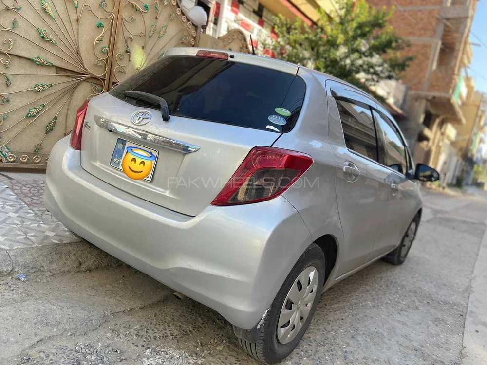 Toyota Vitz 2014 for Sale in Islamabad Image-1