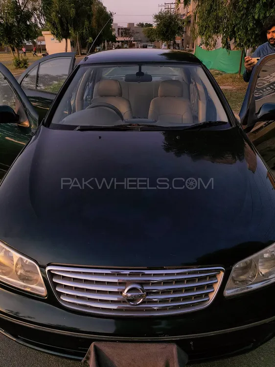 Nissan Sunny 2005 for Sale in Lahore Image-1