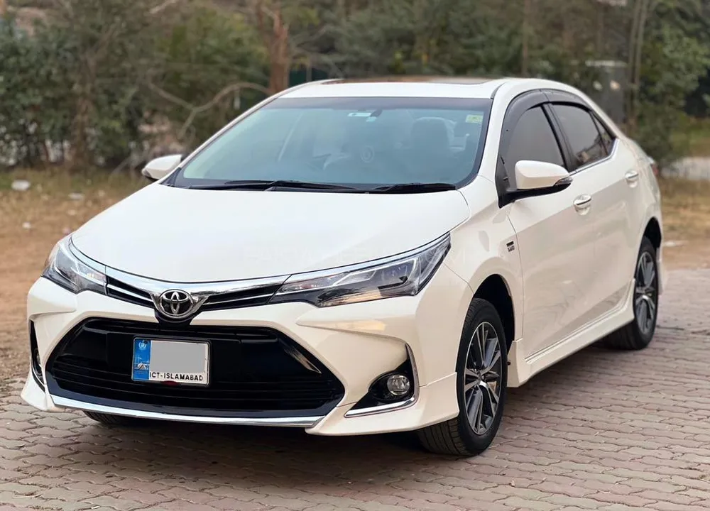 Toyota Corolla 2021 for Sale in Islamabad Image-1