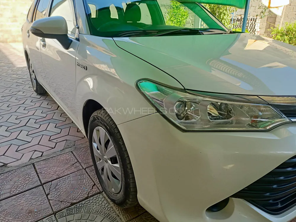 Toyota Corolla Fielder 2017 for Sale in Islamabad Image-1